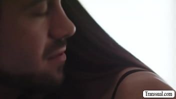 Jouer Ts belle-mère à cru baisée par son beau-fils