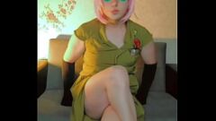 play Hot Teen Slut Ketty devient groovy avec une webcam de chatte humide