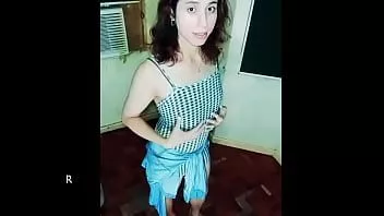 play جميلة تواجه tgirl الهواة داني única iha تظهر قبالة لها صغيرتي وصغيرة ولكن العصير تنمو الثدي والحلمات أثناء إغاظة لك مع لها سيدة جميلة المنحنيات