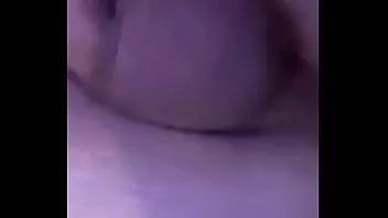 Riproduci La mia fidanzata trans latina mi scopa e mi gioca, poi mi screma il culo