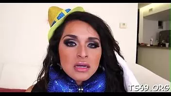 Redare Ademenitoare transexuală latina shaidel a futat cu un partener