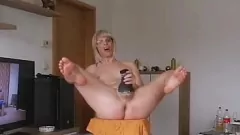 play De intense masturbatiecompilatie van Duitse Shemale Lea deel 4