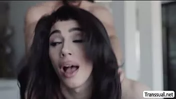Reproduzir Tgirl sexo anal incrível com namorado